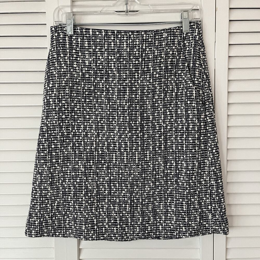 Ann Taylor Skirt textured fabric Swiss dot white and deep blue, size 0, work